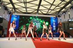  今年China joy 最火的小姐姐，不是show girl，是“你 